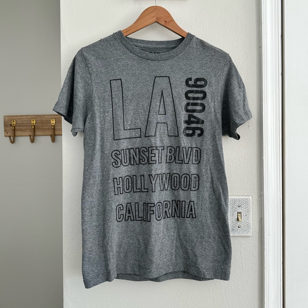 Hey Dude men’s graphic t-shirt sz: Small